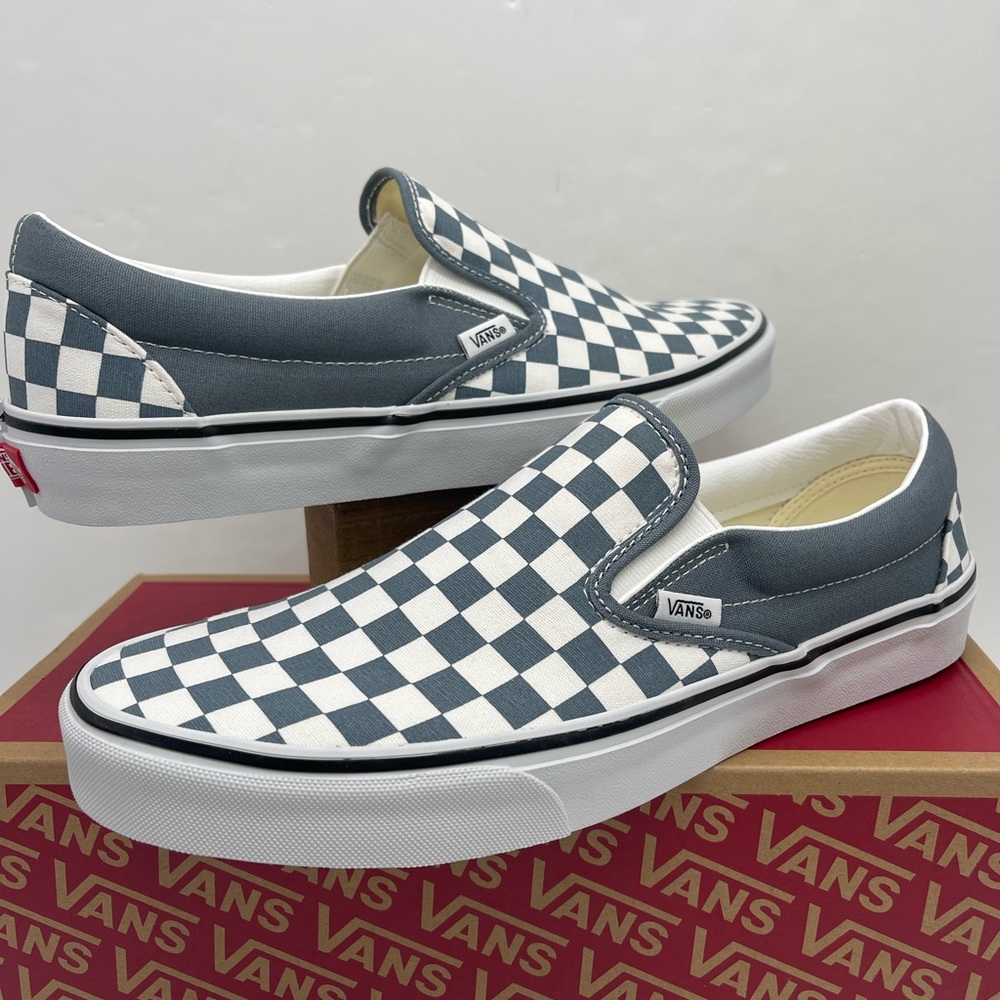 Vans WMNS Sneakers Classic Slip-On
Color Theory Checkerboard
Stormy Weather - Picture 9 of 16